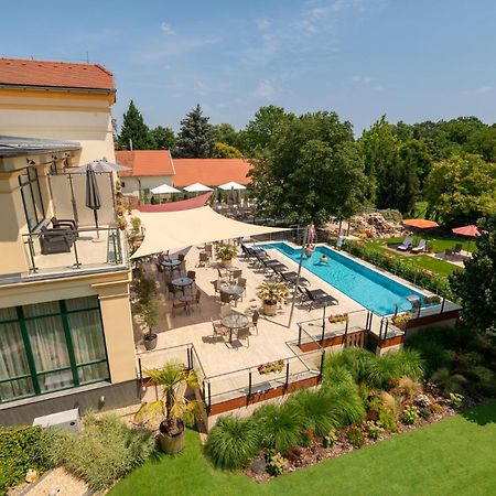 Elizabeth Hotel Gyula Exteriér fotografie