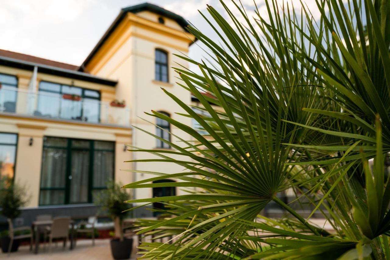 Elizabeth Hotel Gyula Exteriér fotografie