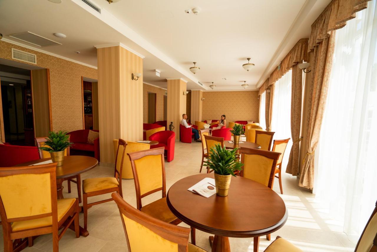 Elizabeth Hotel Gyula Exteriér fotografie