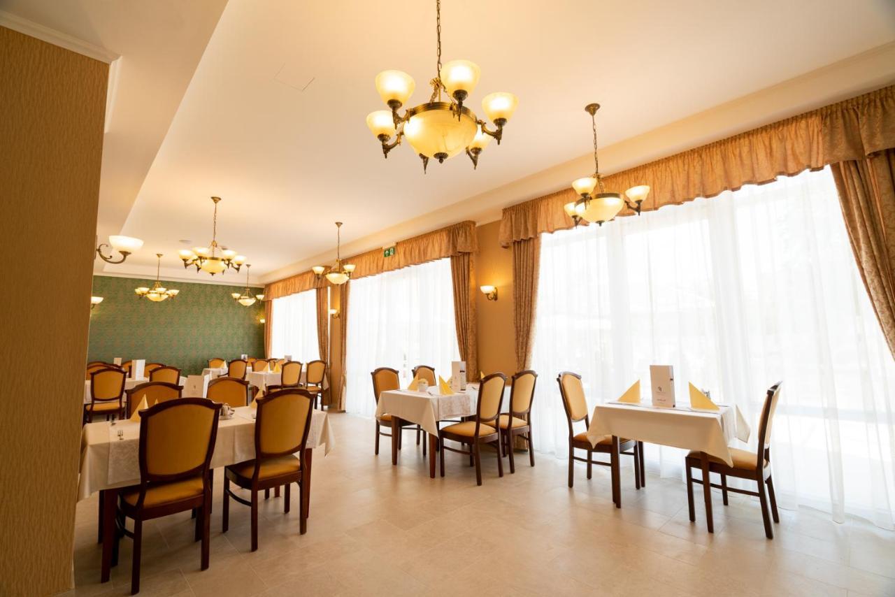 Elizabeth Hotel Gyula Exteriér fotografie