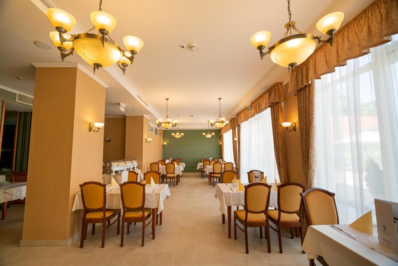 Elizabeth Hotel Gyula Exteriér fotografie