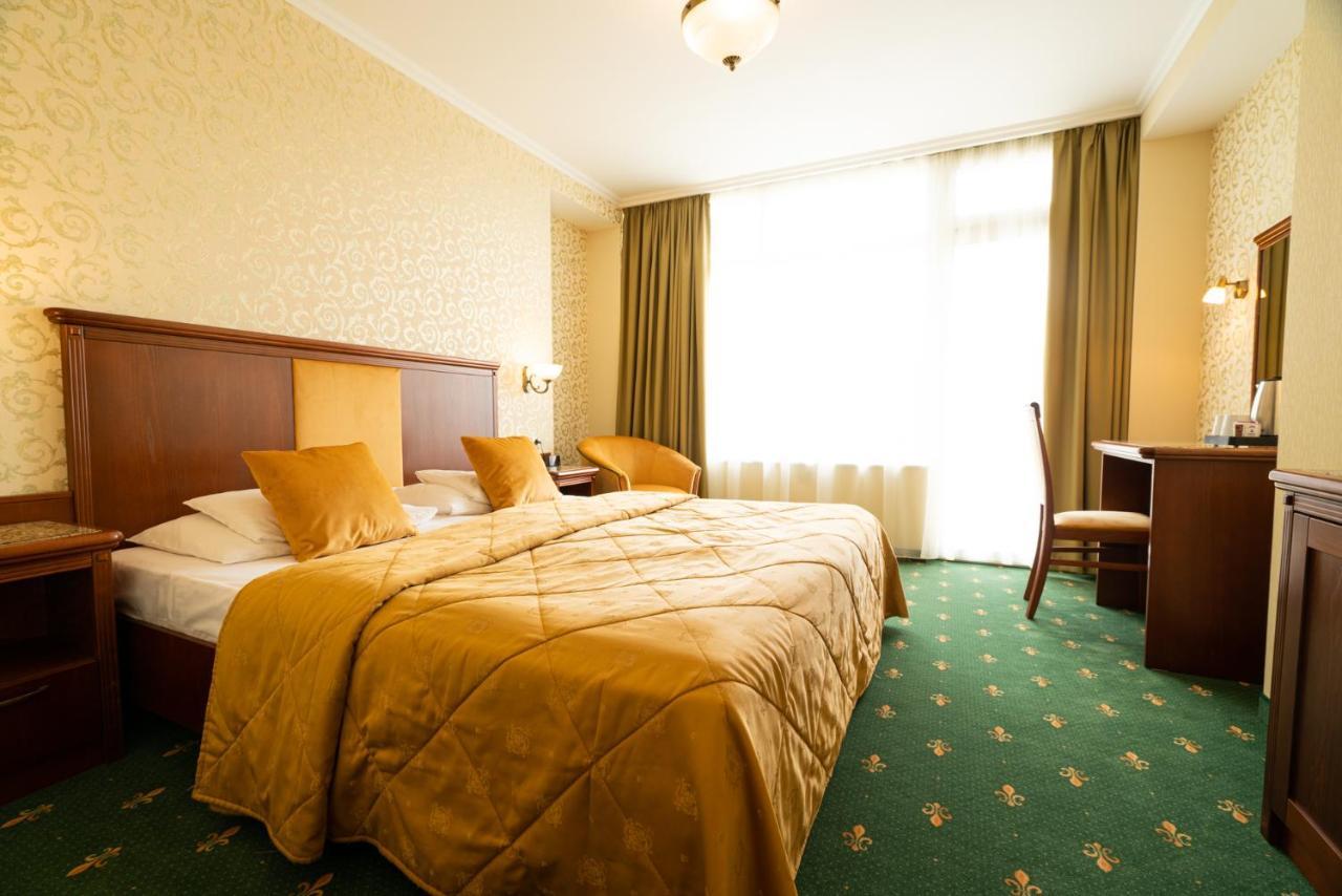 Elizabeth Hotel Gyula Exteriér fotografie