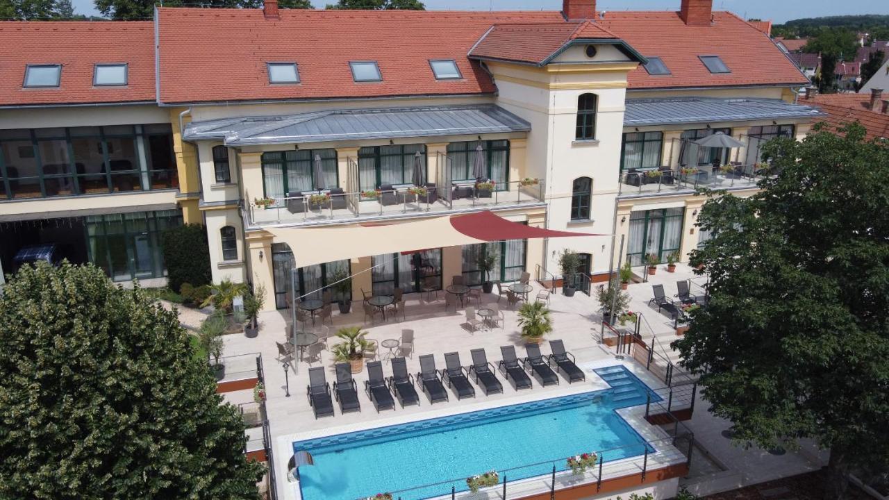 Elizabeth Hotel Gyula Exteriér fotografie