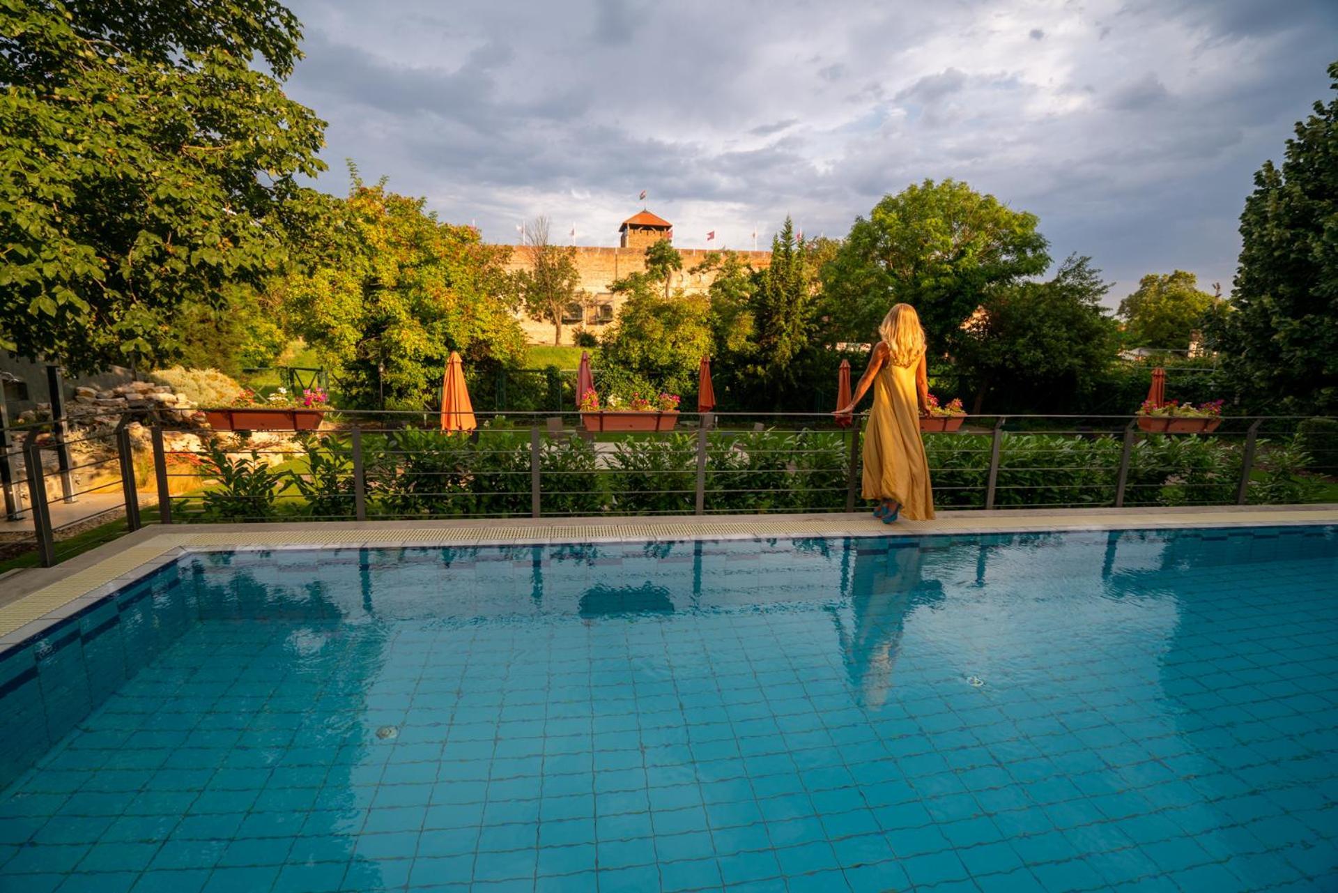 Elizabeth Hotel Gyula Exteriér fotografie