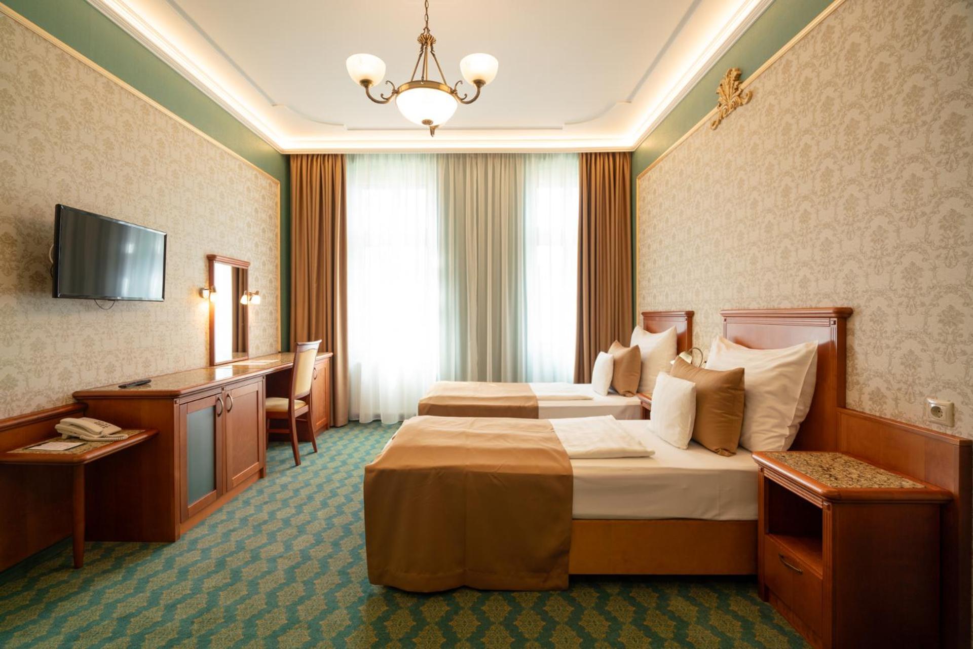 Elizabeth Hotel Gyula Exteriér fotografie