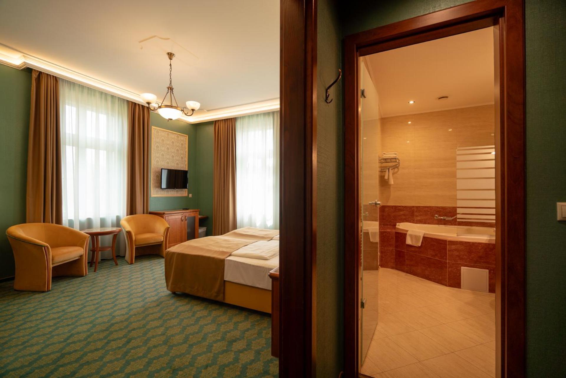 Elizabeth Hotel Gyula Exteriér fotografie