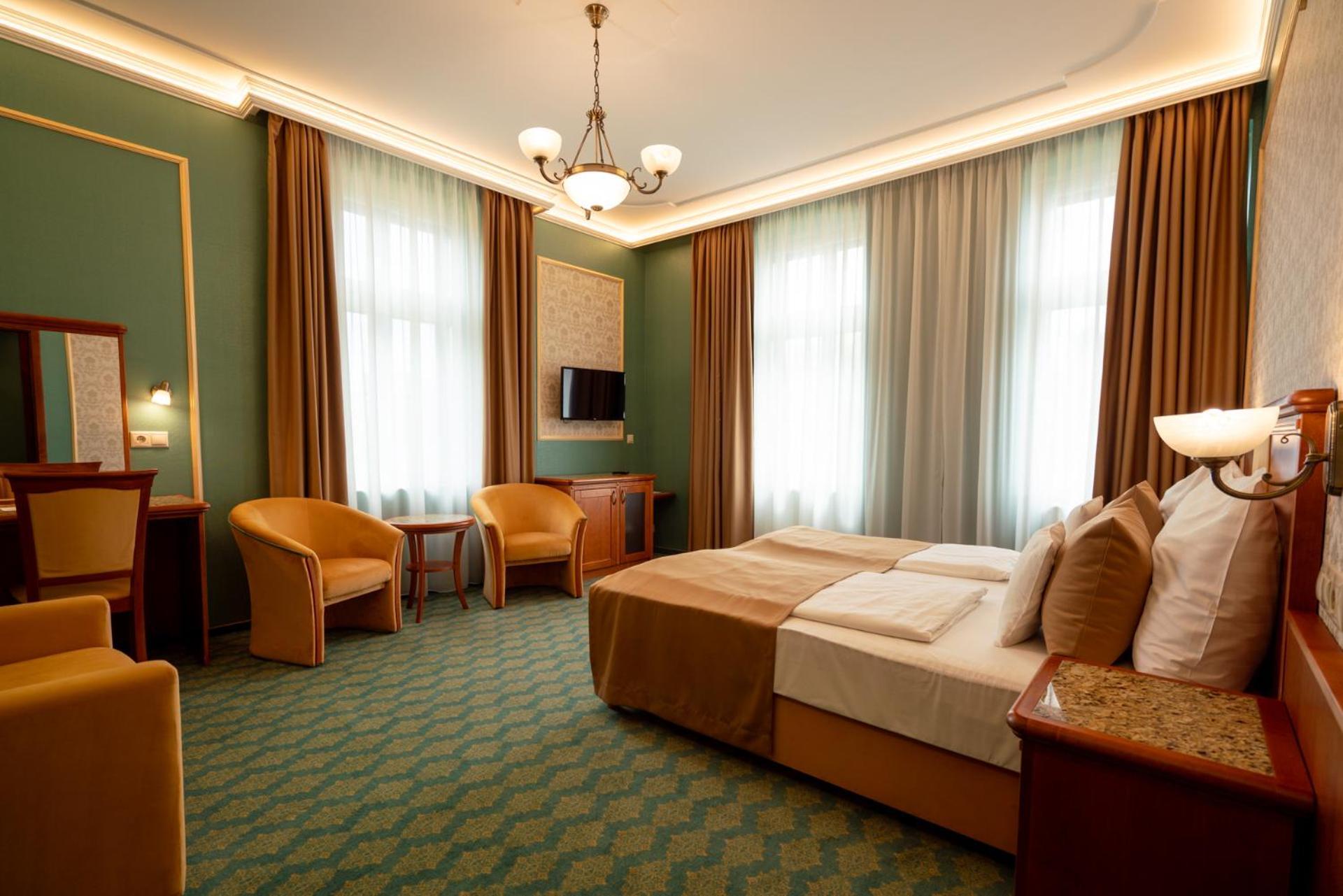 Elizabeth Hotel Gyula Exteriér fotografie