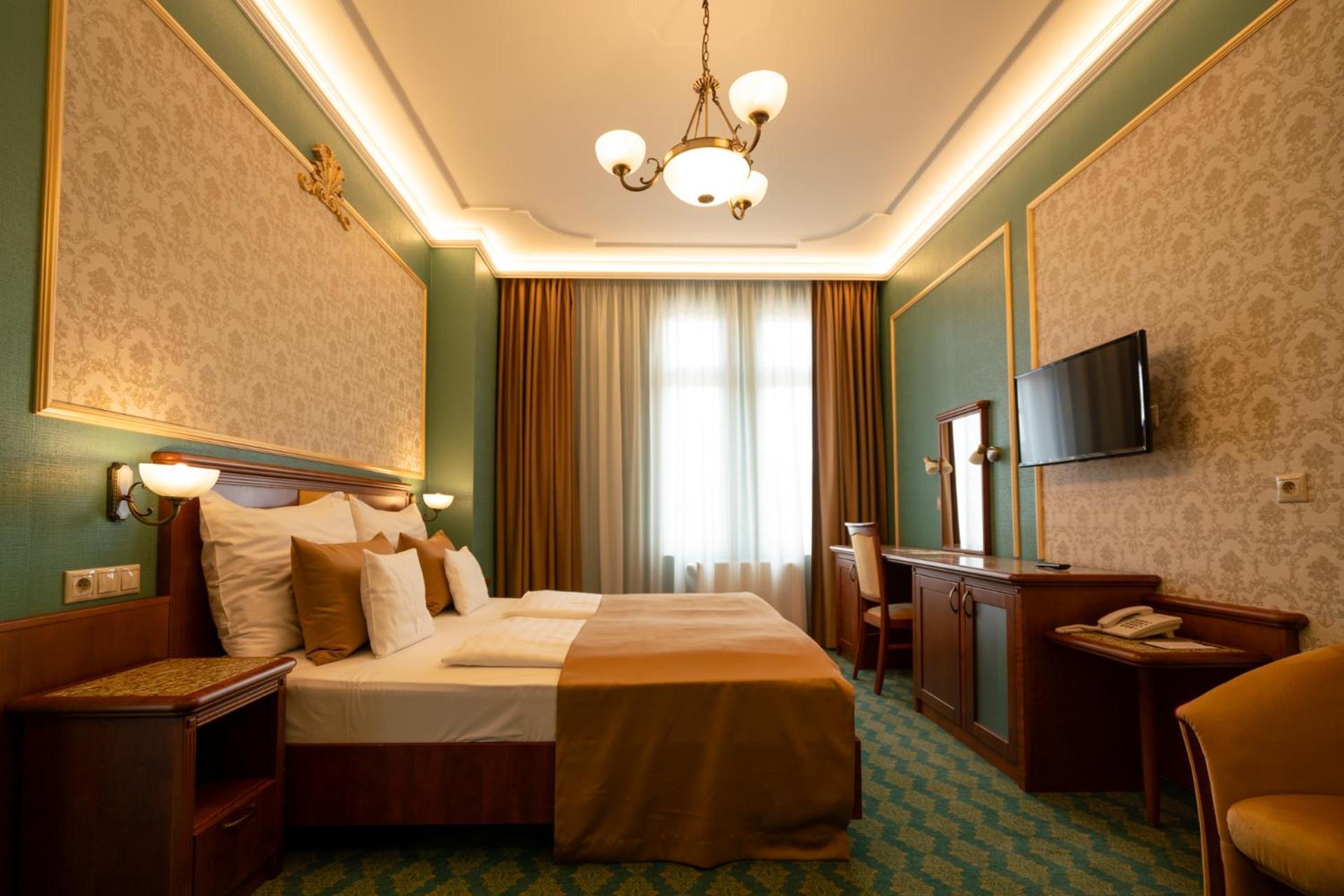 Elizabeth Hotel Gyula Exteriér fotografie