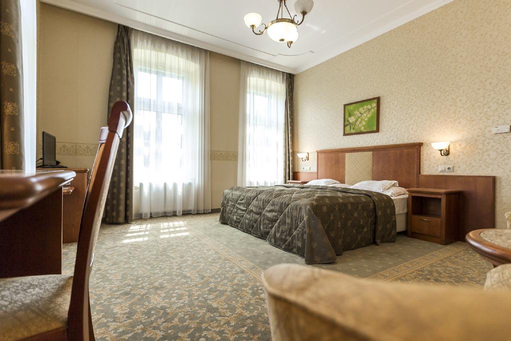 Elizabeth Hotel Gyula Exteriér fotografie